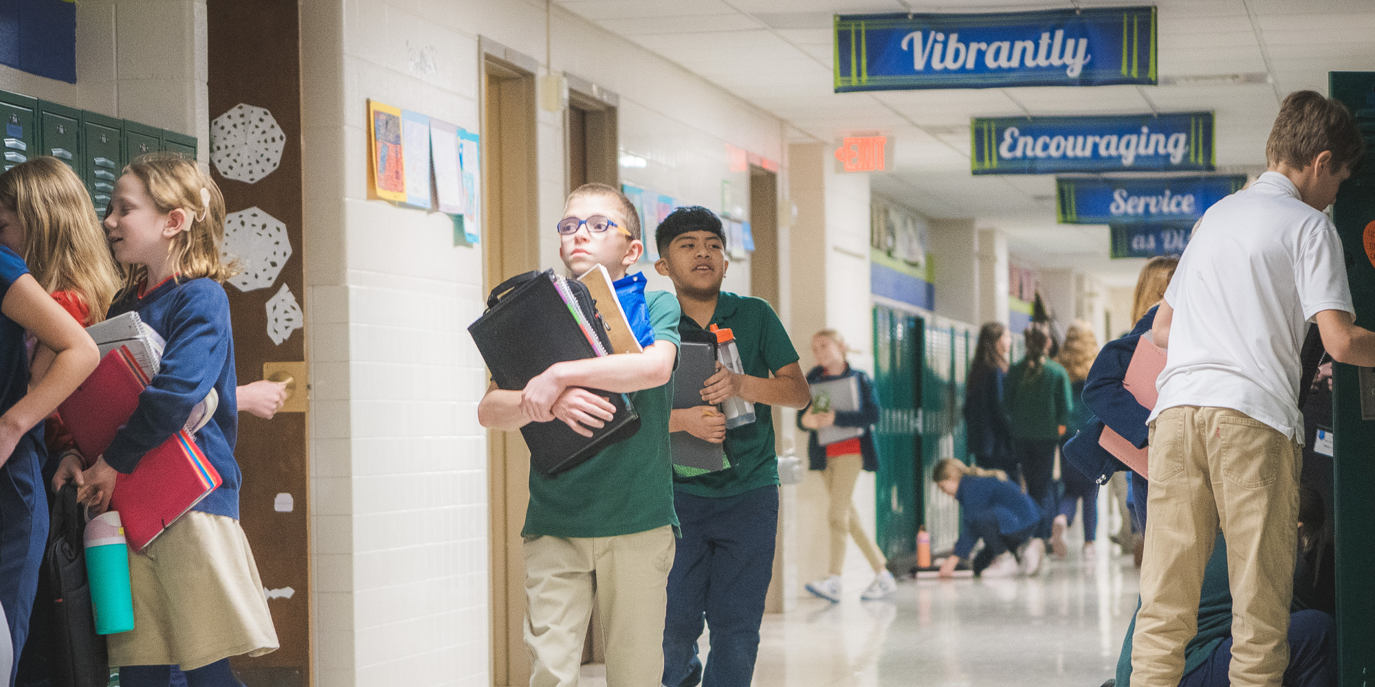 FACS students walking to class during the school day